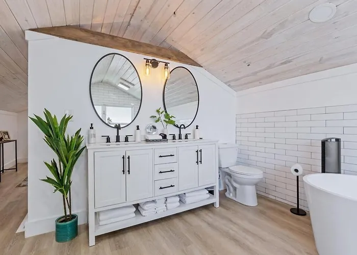 Midtown Masterpiece,hot Tub, Bath - Hvnlyhomes Tulsa
